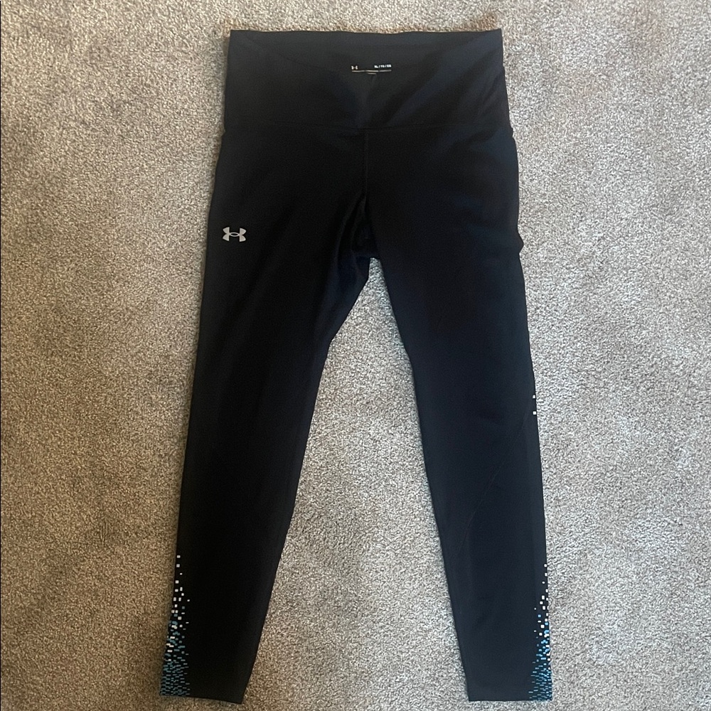 UNDER ARMOUR black leggings blue white block pattern XL worn 2x